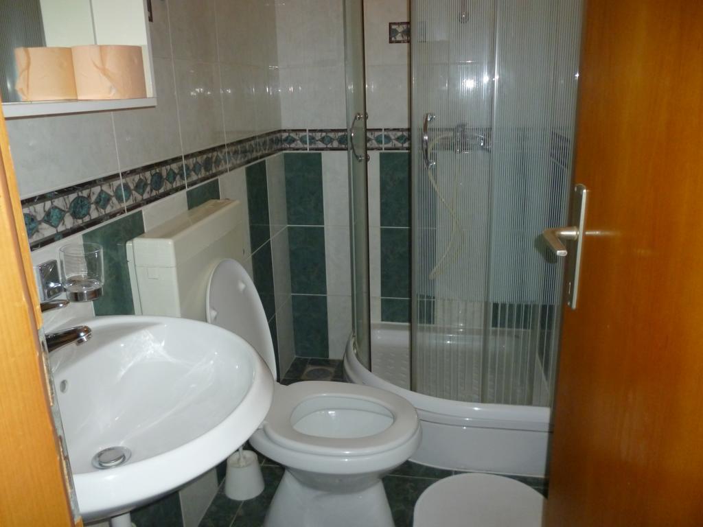 Apartment Duje Makarska Esterno foto
